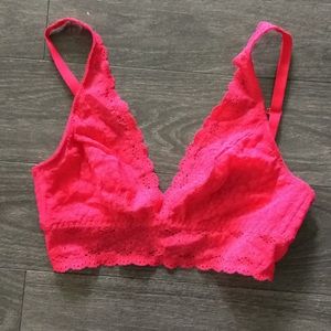 NWOT Wacoal 36 bralette fuchsia